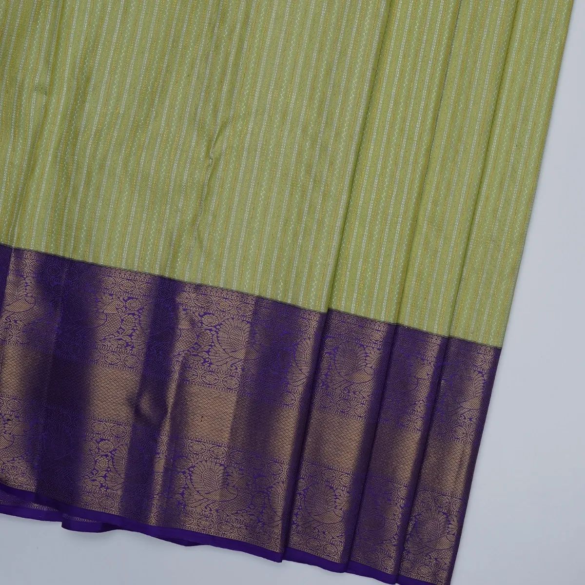Kanchipuram Handloom Silk Saree Broket Style 3 Gram Gold Jari