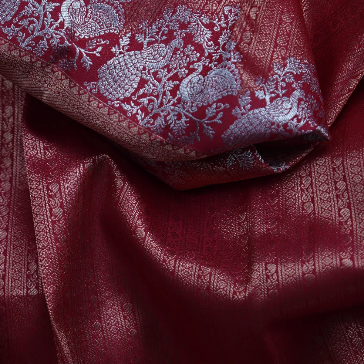 Kanchipuram Handloom Silk Saree Pure Red Gold Jari