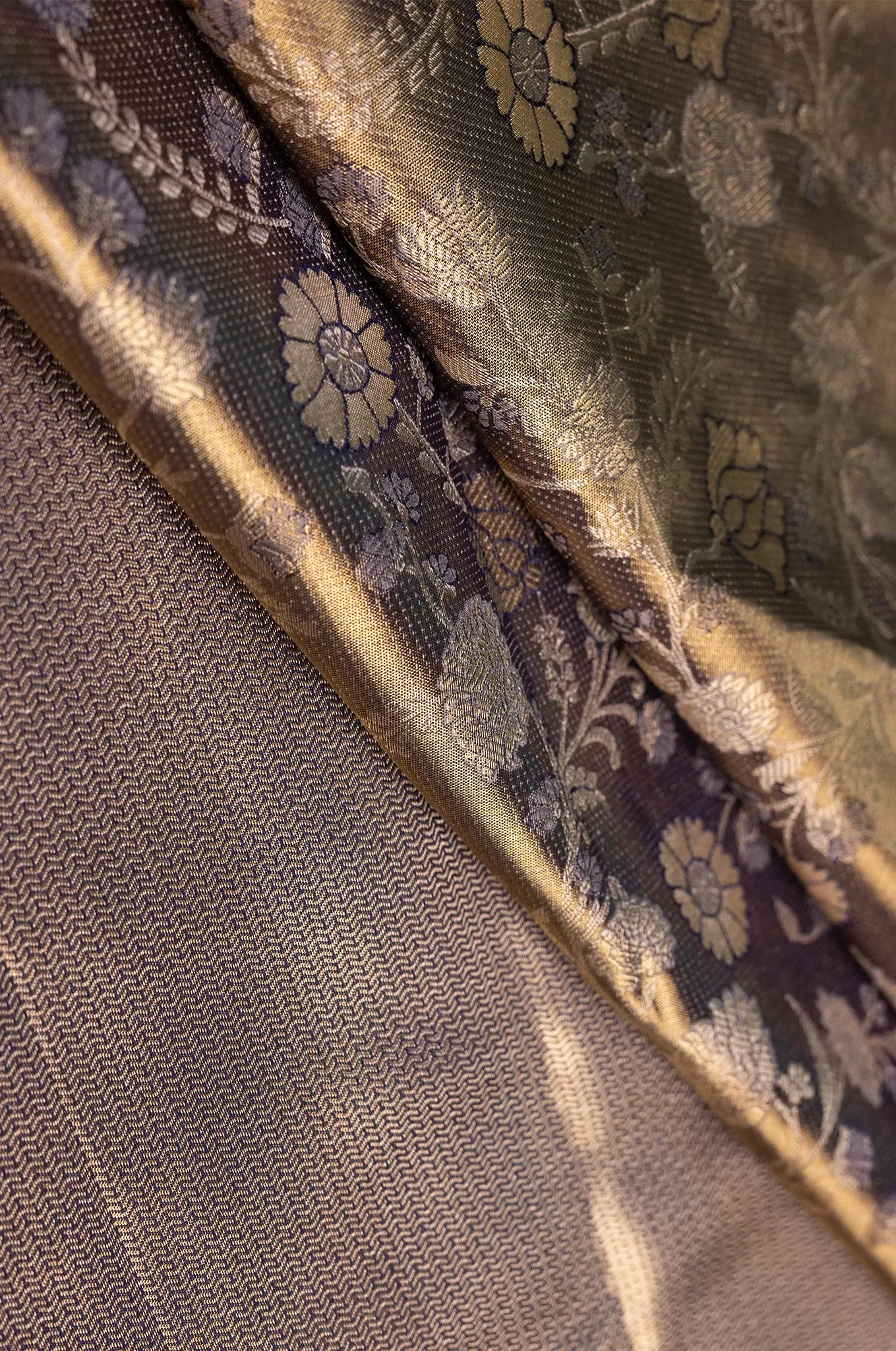 Light Taupe Colour With Rich Purple Border Kanchipuram Silk