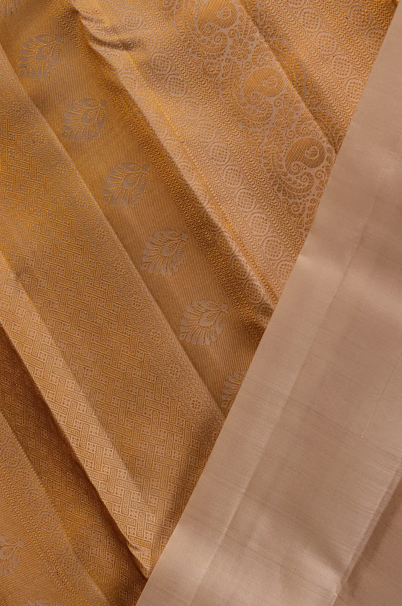 Champagne Gold Hue Self Saree Kanchipuram Silk